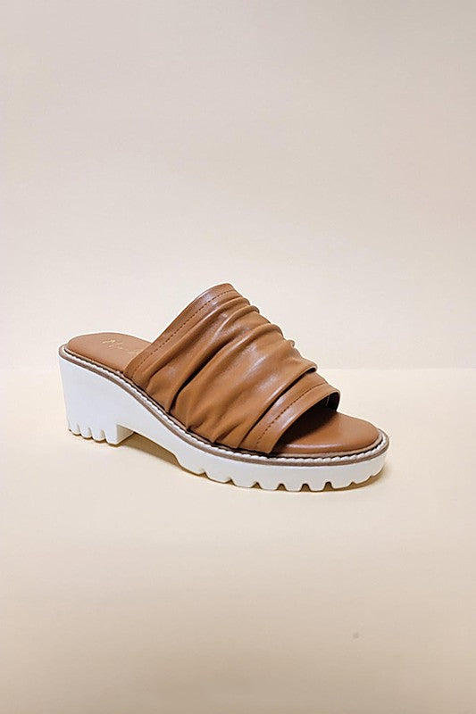 AITANA PLATFORM SANDALS