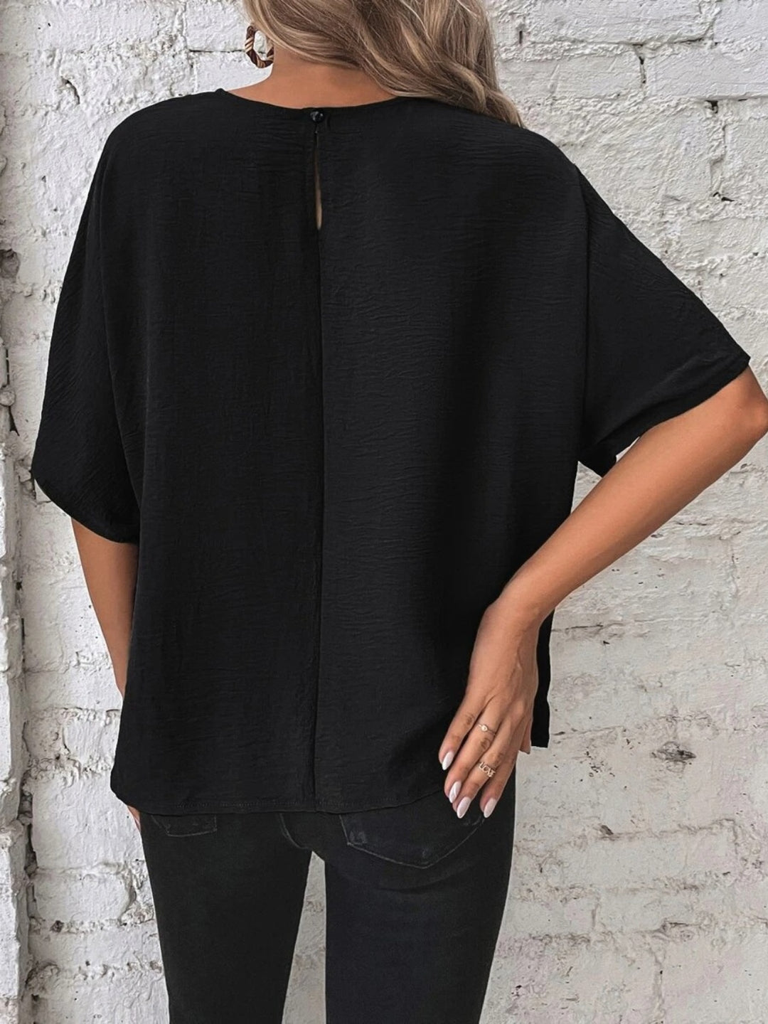 Knotted Round Neck Half Sleeve Blouse