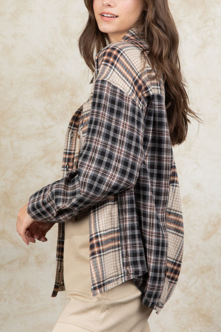 Plaid Collared Neck Button Up Long Sleeve Shirt