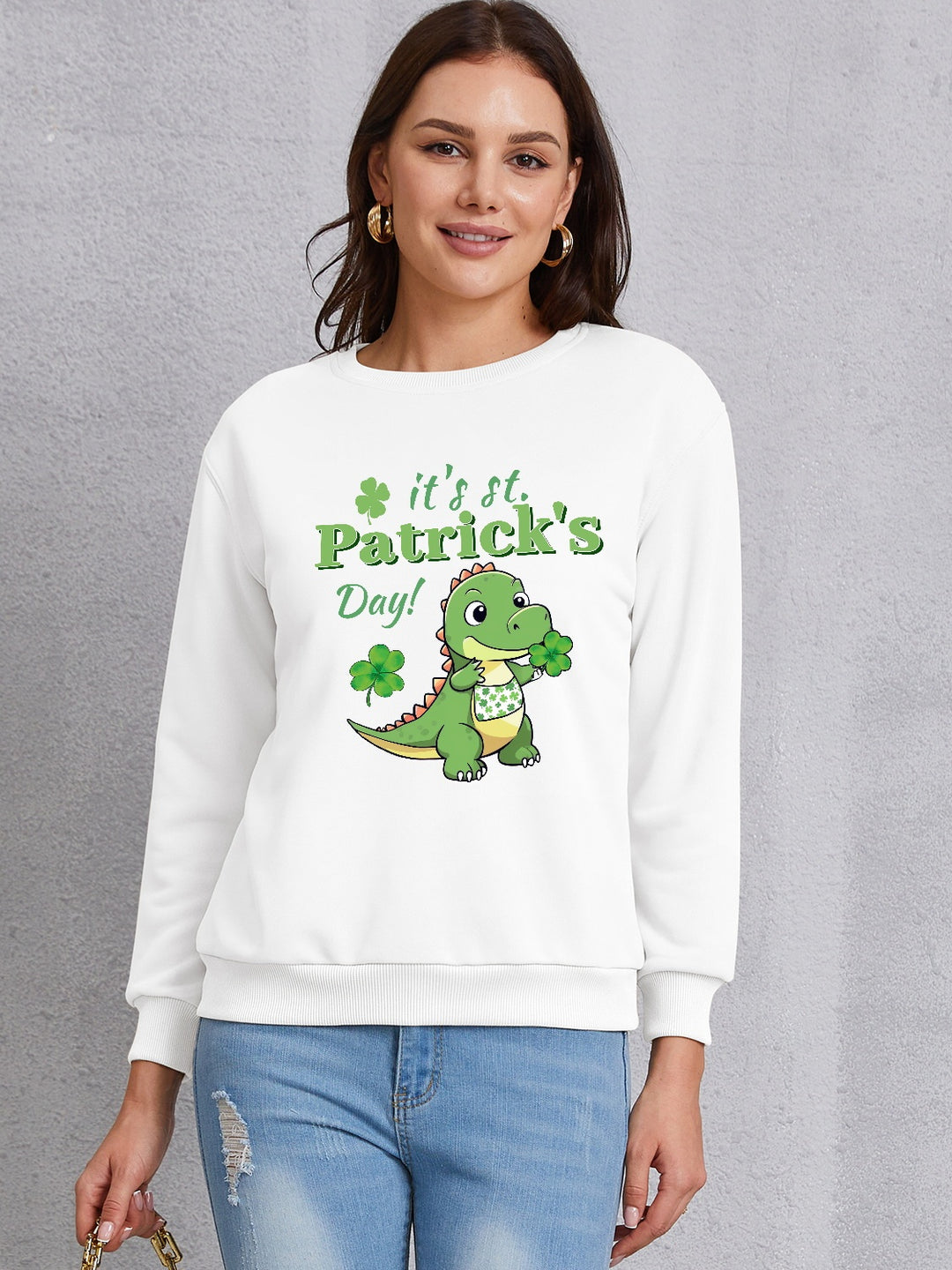 IT'S ST. PATRICK'S DAY Graphic Round Neck Sweatshirt