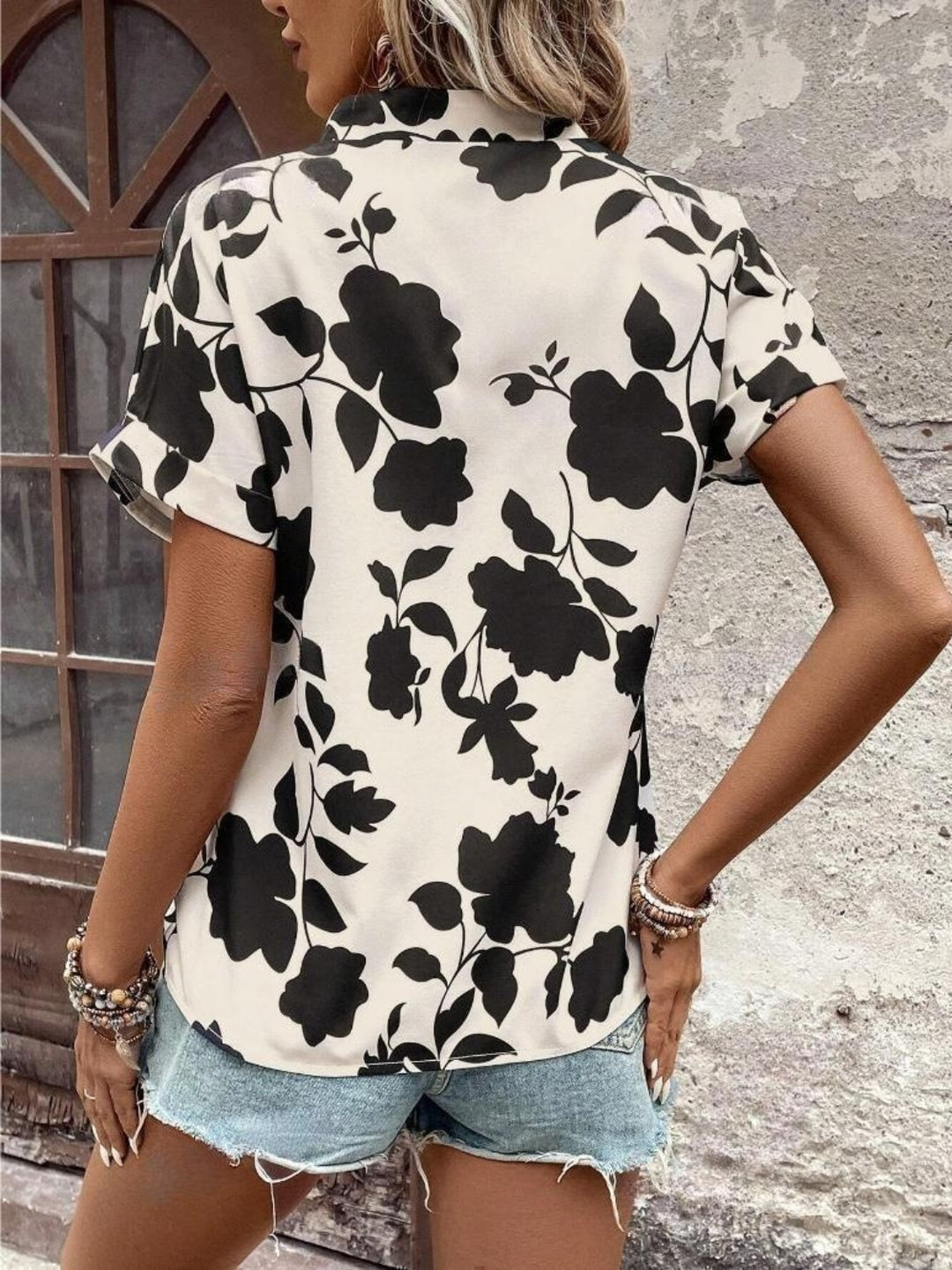 Flower Notched Short Sleeve Blouse