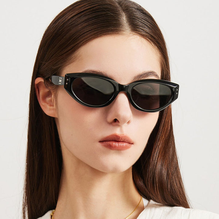 9764b735-62d2-49f7-8a30-ba530217b36d-Max