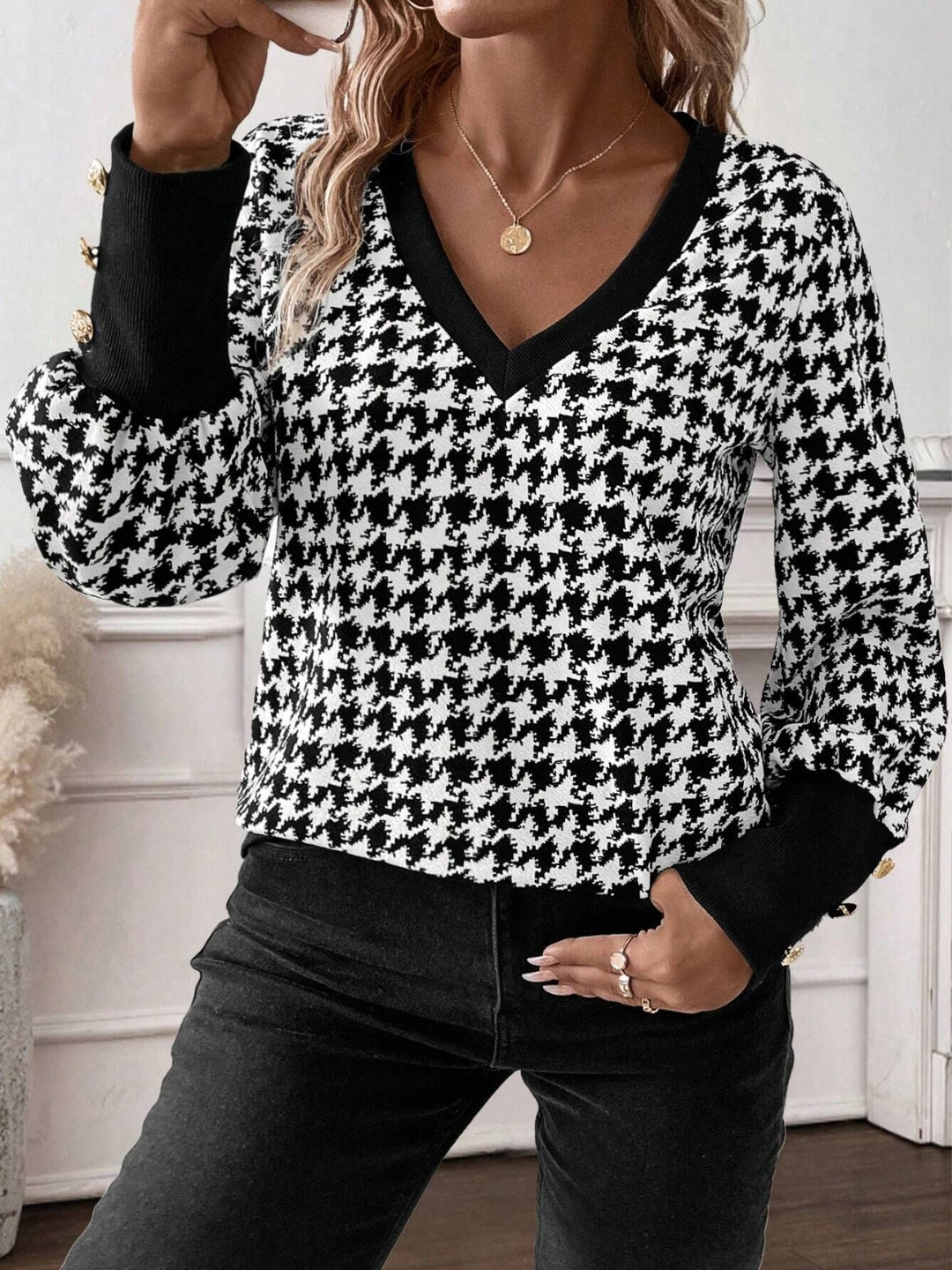 Houndstooth V-Neck Long Sleeve T-Shirt