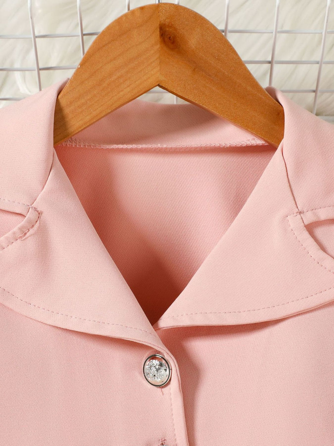 d6b009af-e2db-4b0c-a2b3-3d0049d117f9-Max