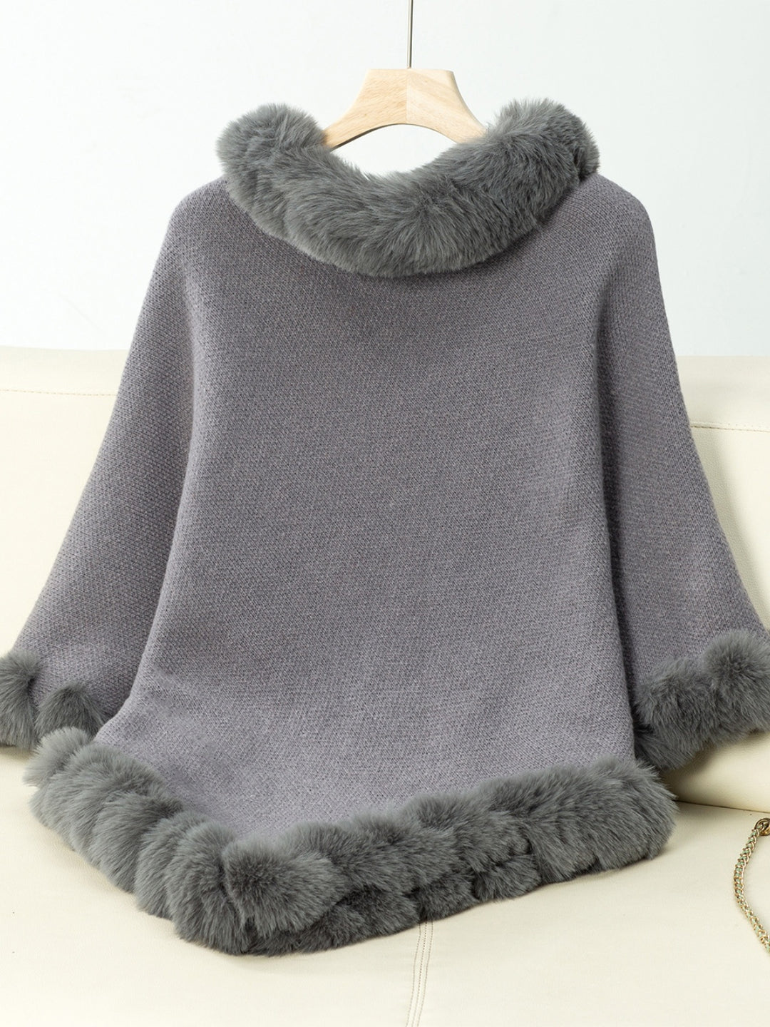 Fuzzy Trim Texture Three-Quarter Sleeve Poncho