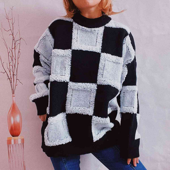 Checkered Round Neck Long Sleeve Sweater