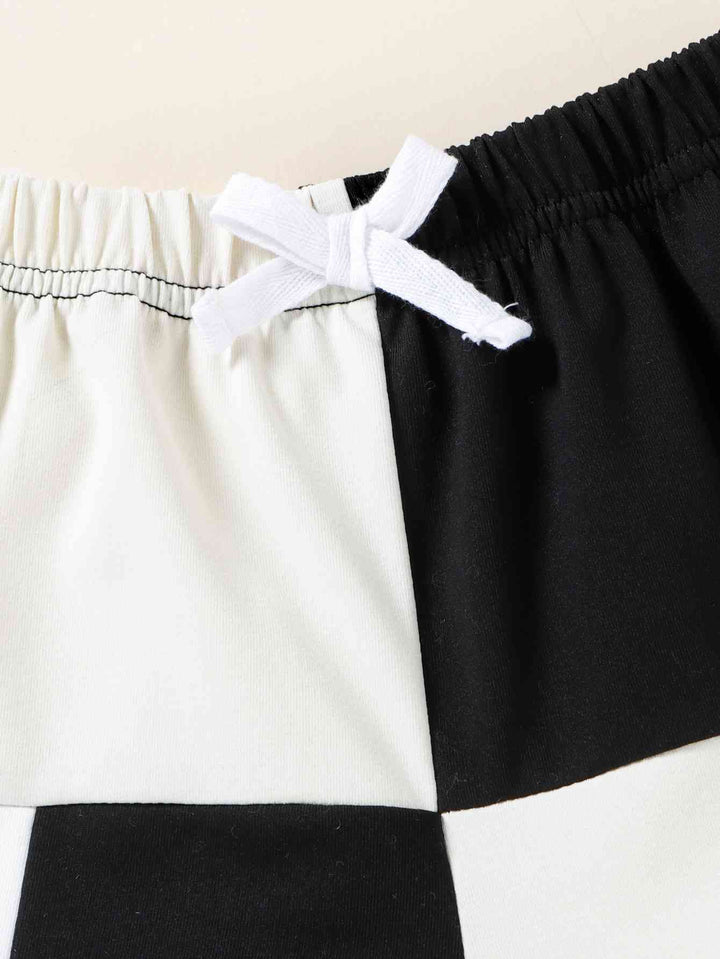 Color Block Elastic Waist Shorts