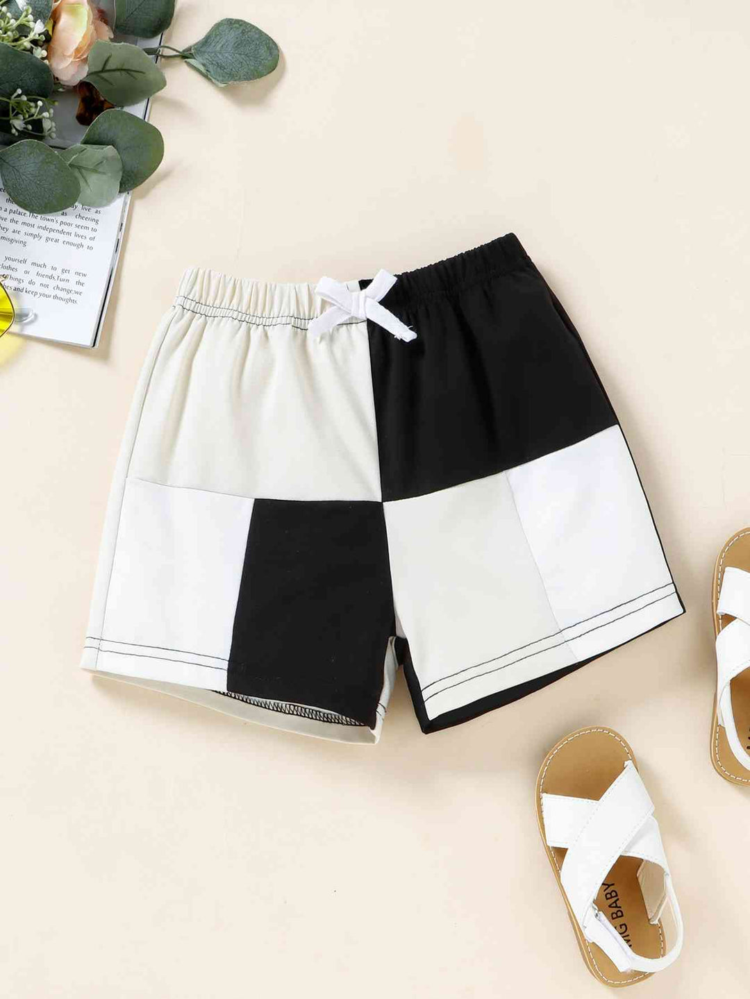 Color Block Elastic Waist Shorts